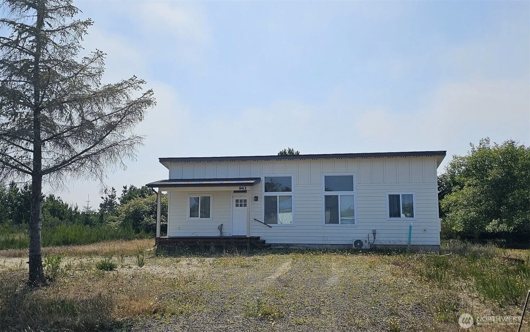 943 Silver King Avenue