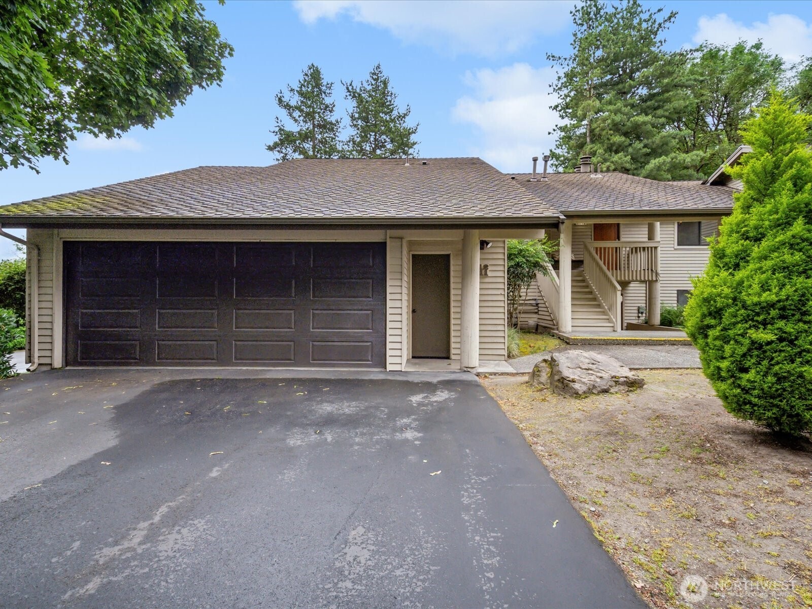 1112 Bellefield Park Lane