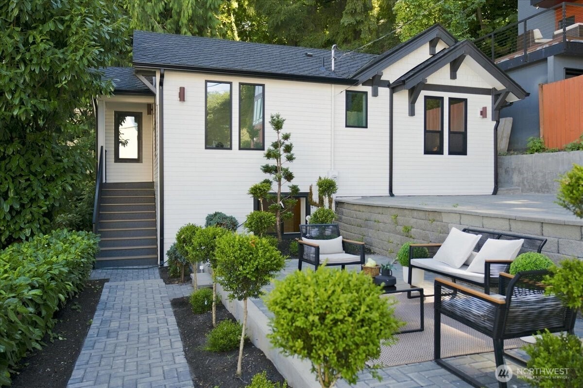 4011 Maryland Place