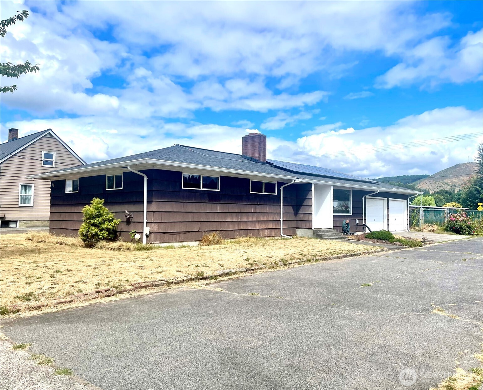 610 Front Avenue