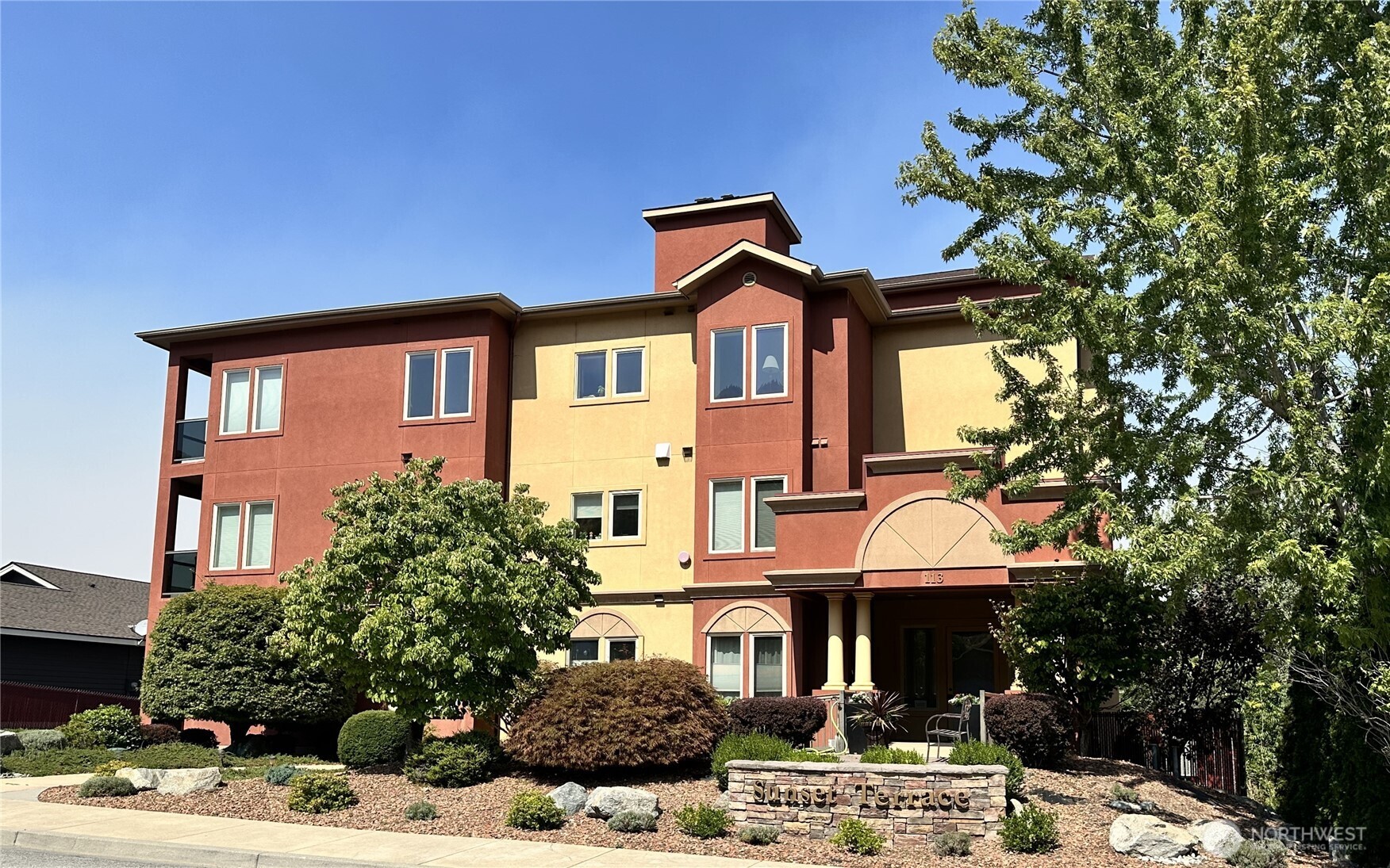 113 Raymond Street #1B