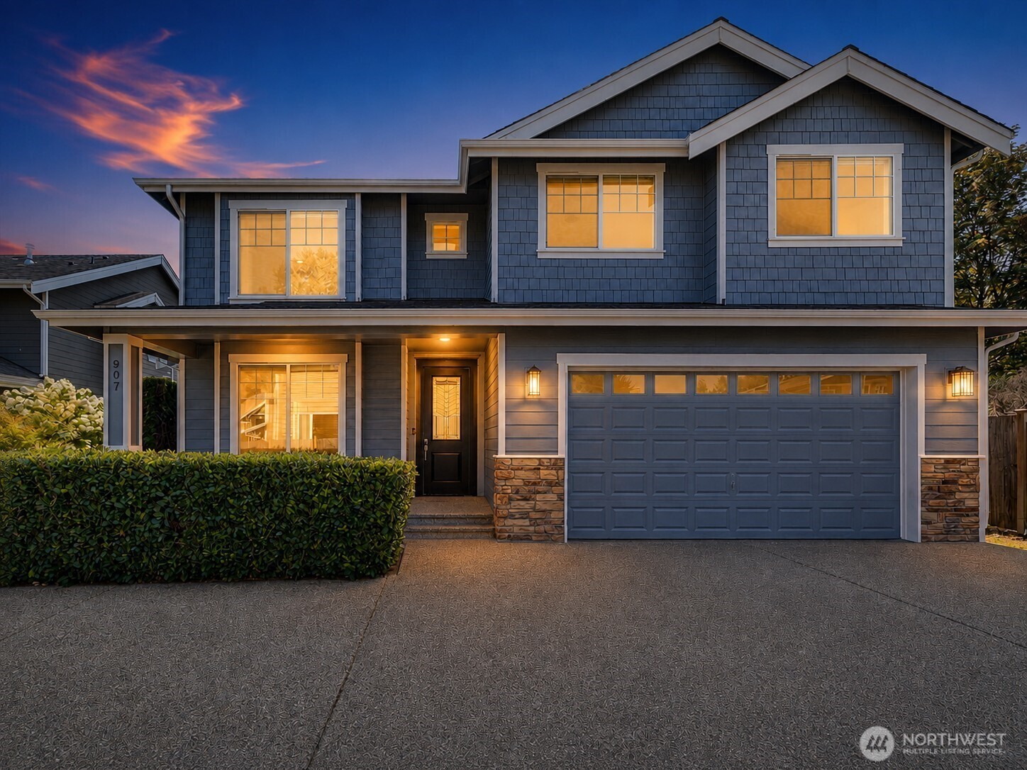 907 Ilwaco Place