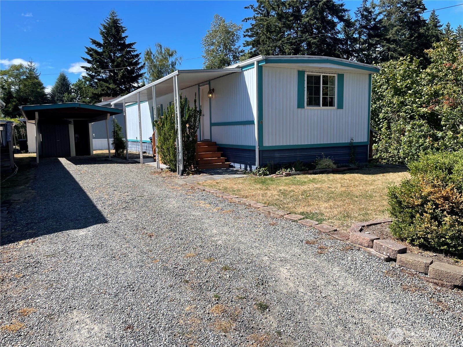 600 Lincoln Drive #8