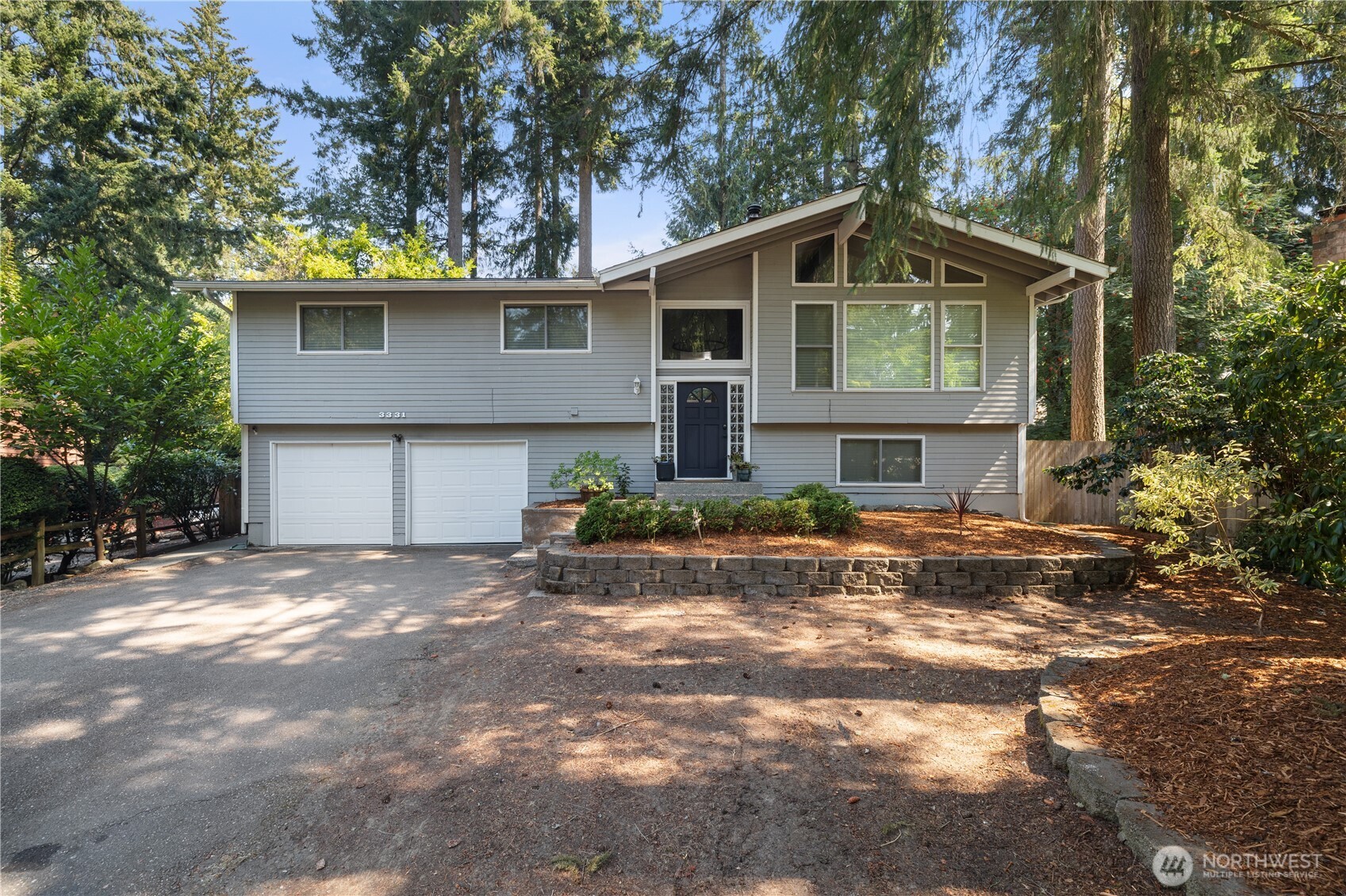 3331 Summer Place