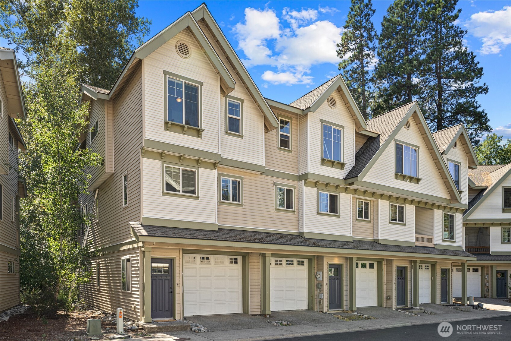 215 Sagebrook Lane