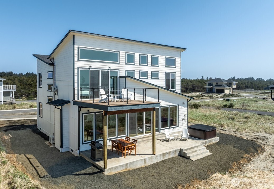 1405 Cohasset Crest