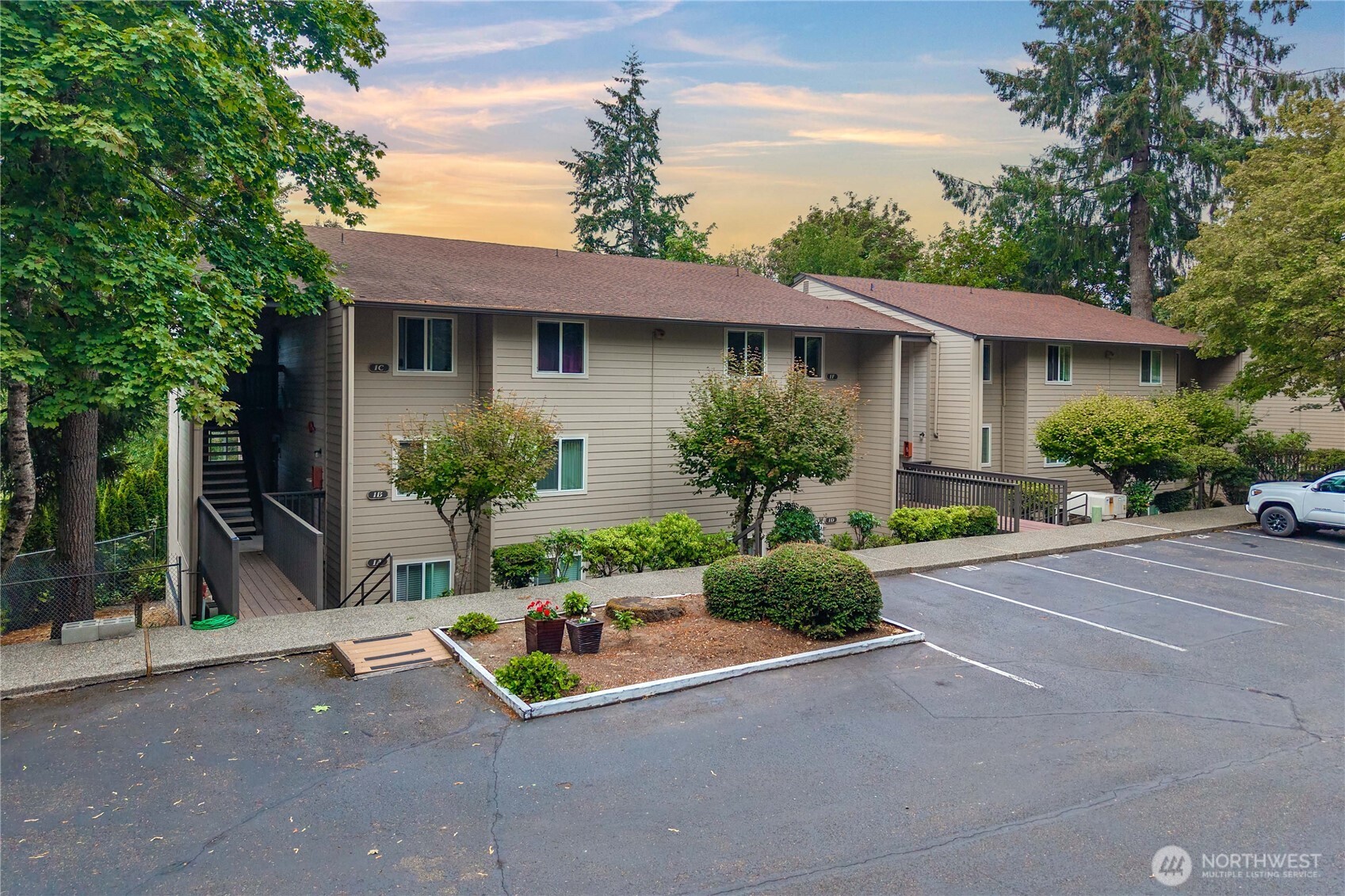 303 Kenyon Street #2A
