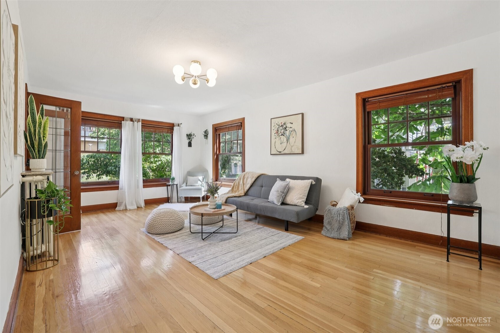 408 Bellevue Avenue #206