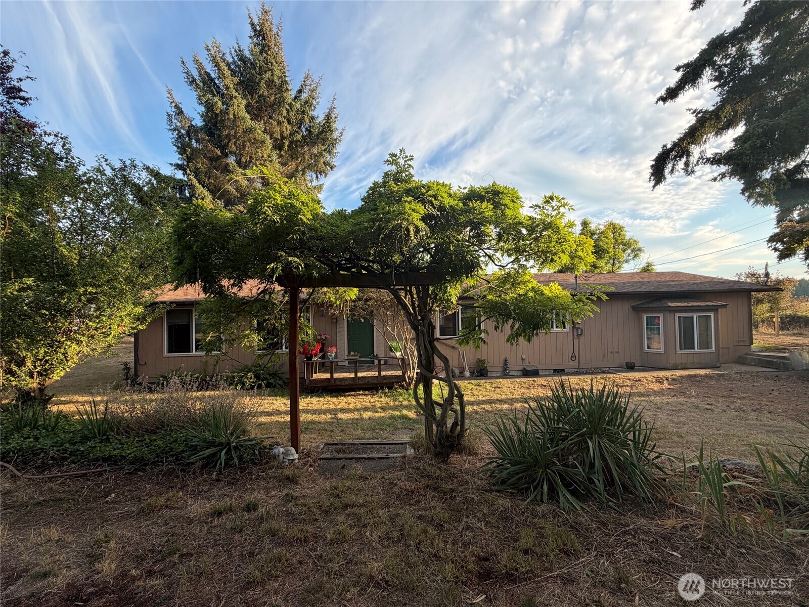 3295 Hastings