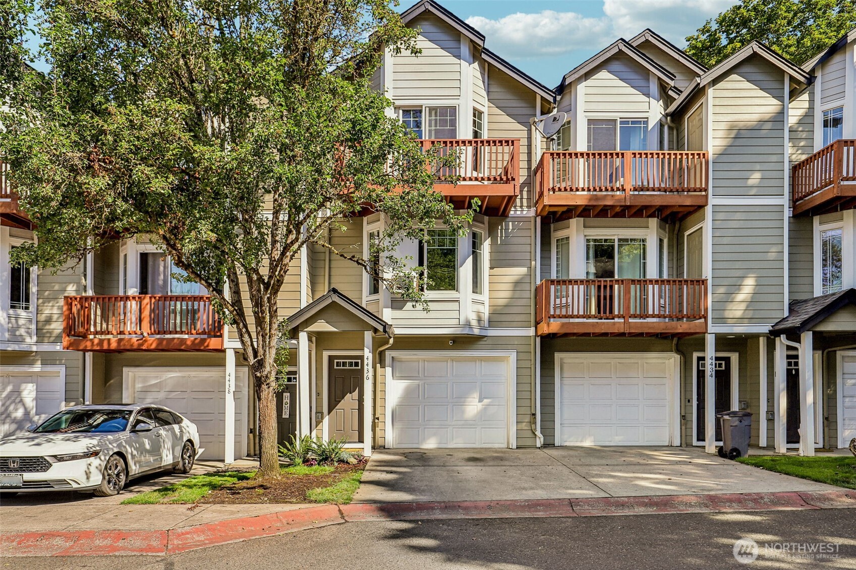 4436 Nicholson Loop