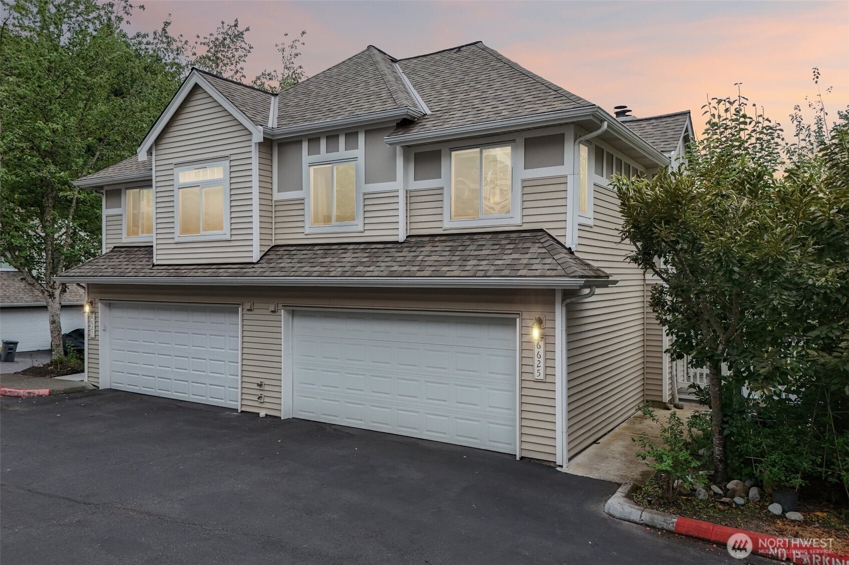 6625 Cougar Mountain Way #2