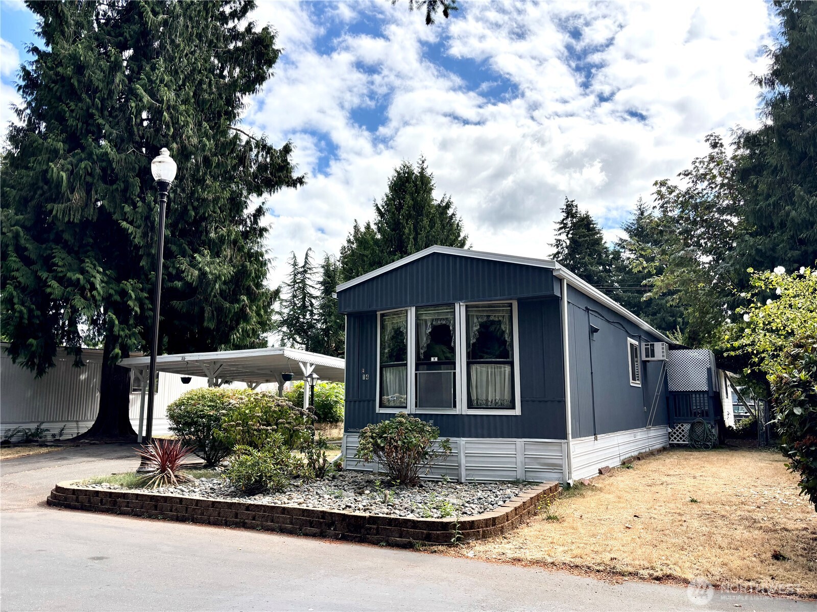900 29th Street #E14