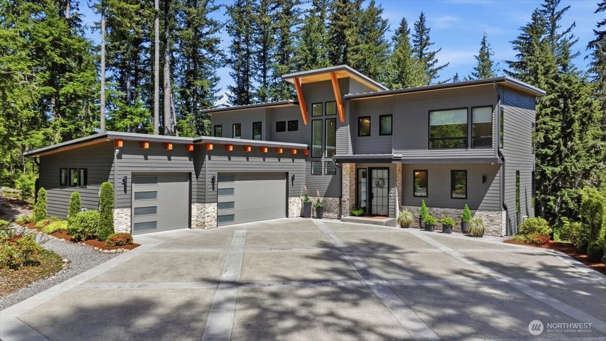 7416 Lake Alice Road