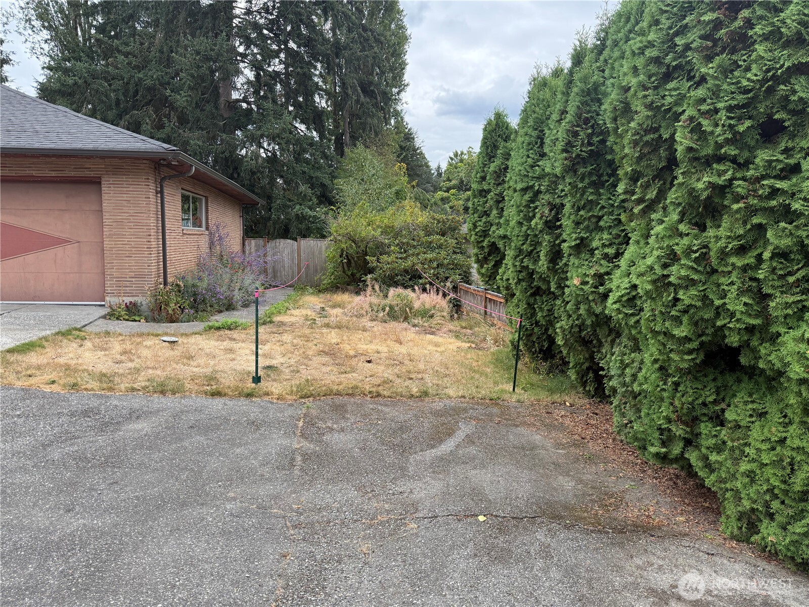 86 xx Holly Lane