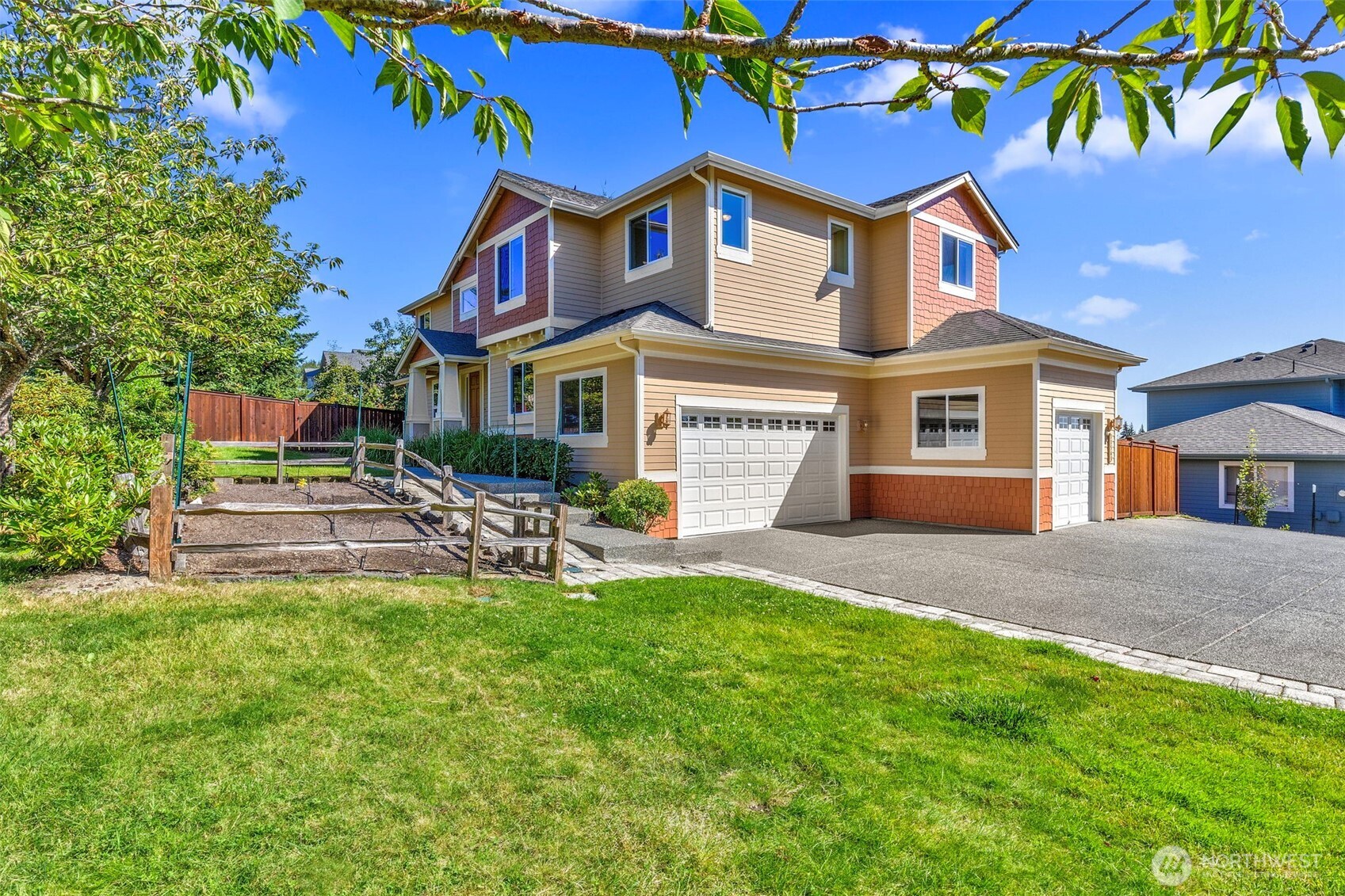11543 Skyward Loop