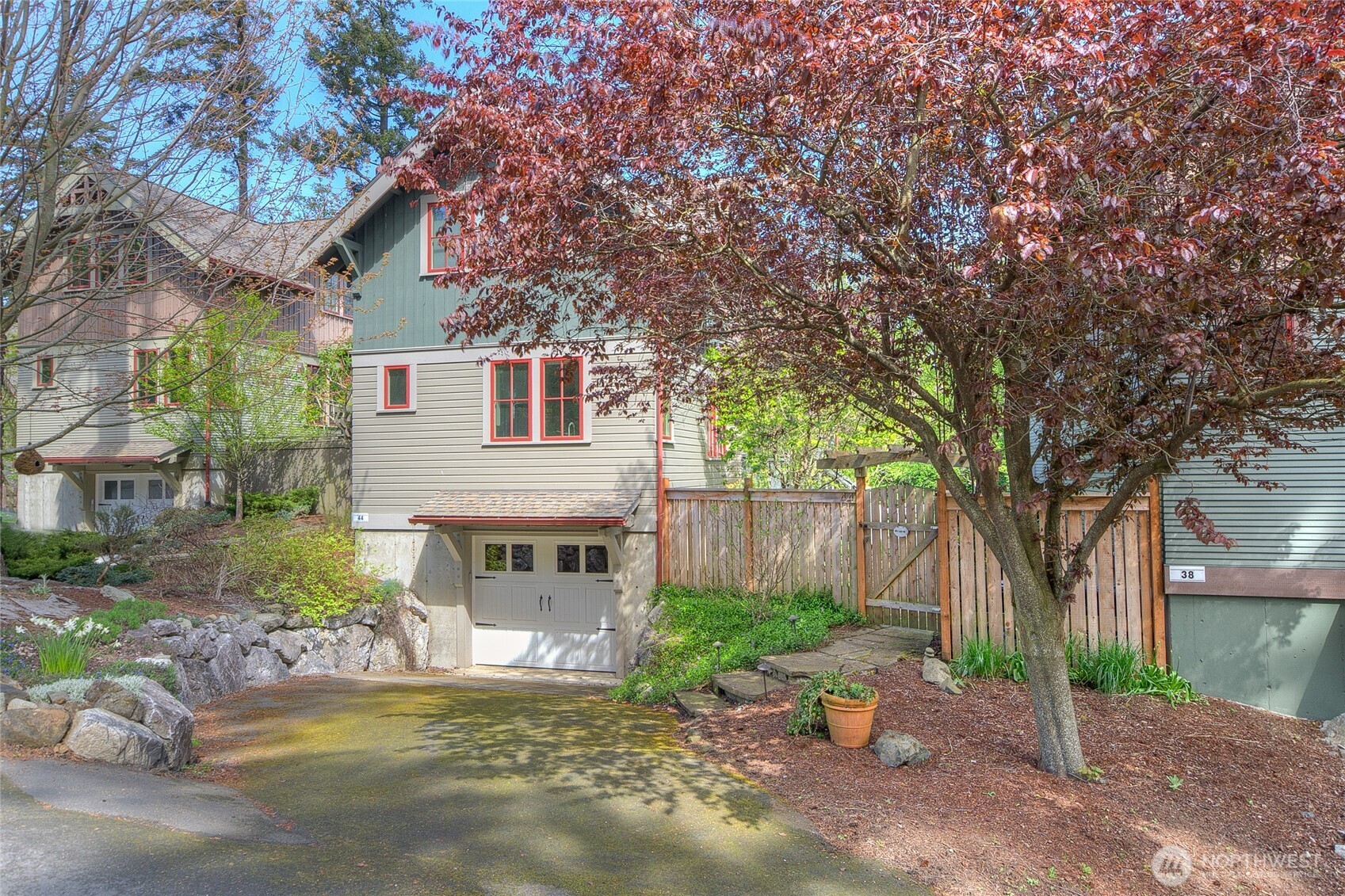44 Bright Water Lane