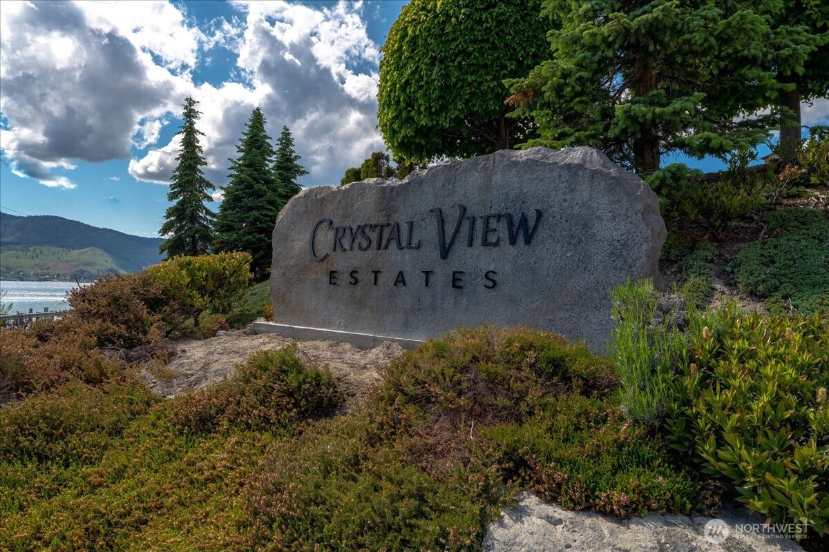 127 Crystal Crest Drive
