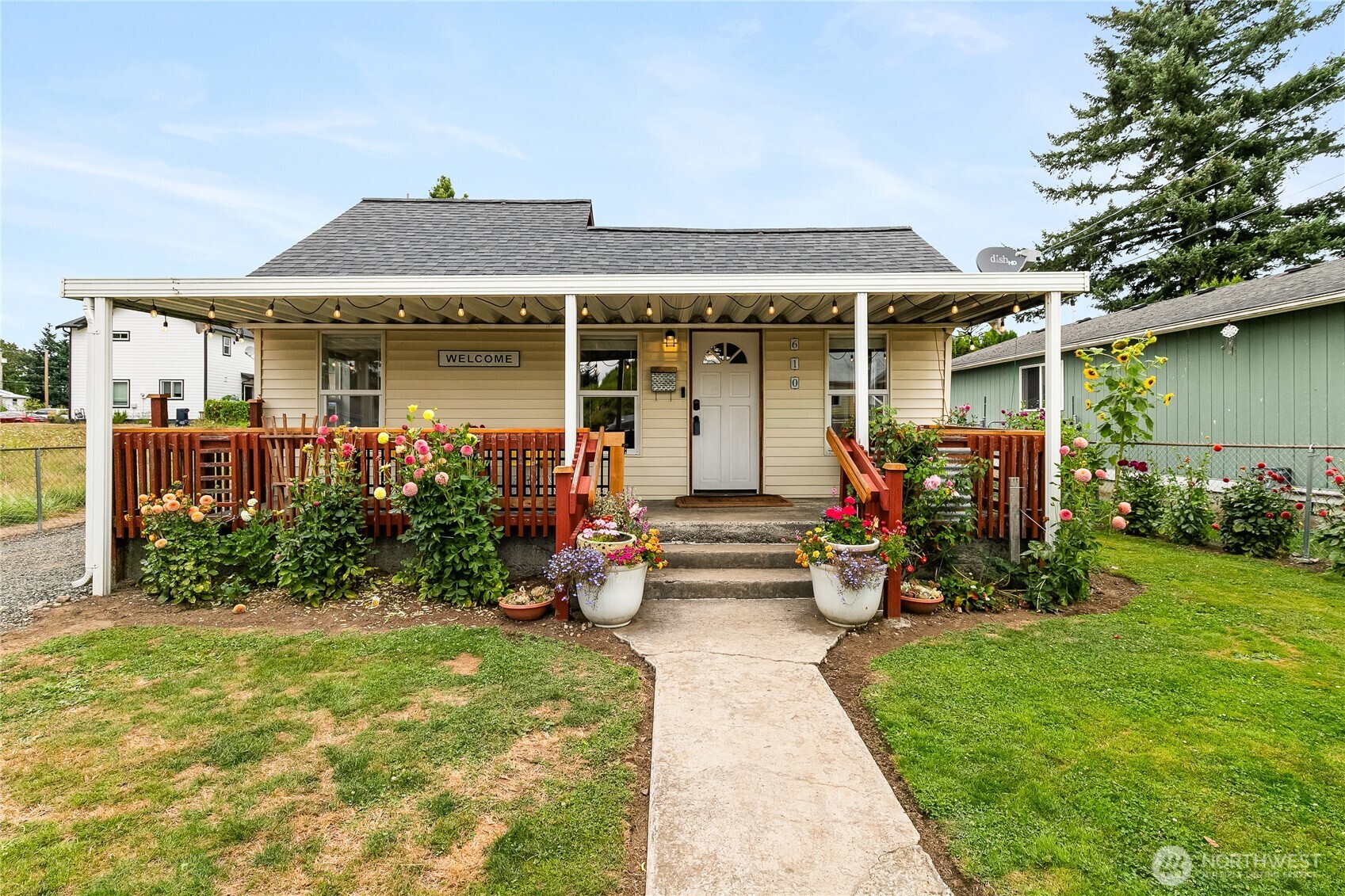 610 Strandell St.