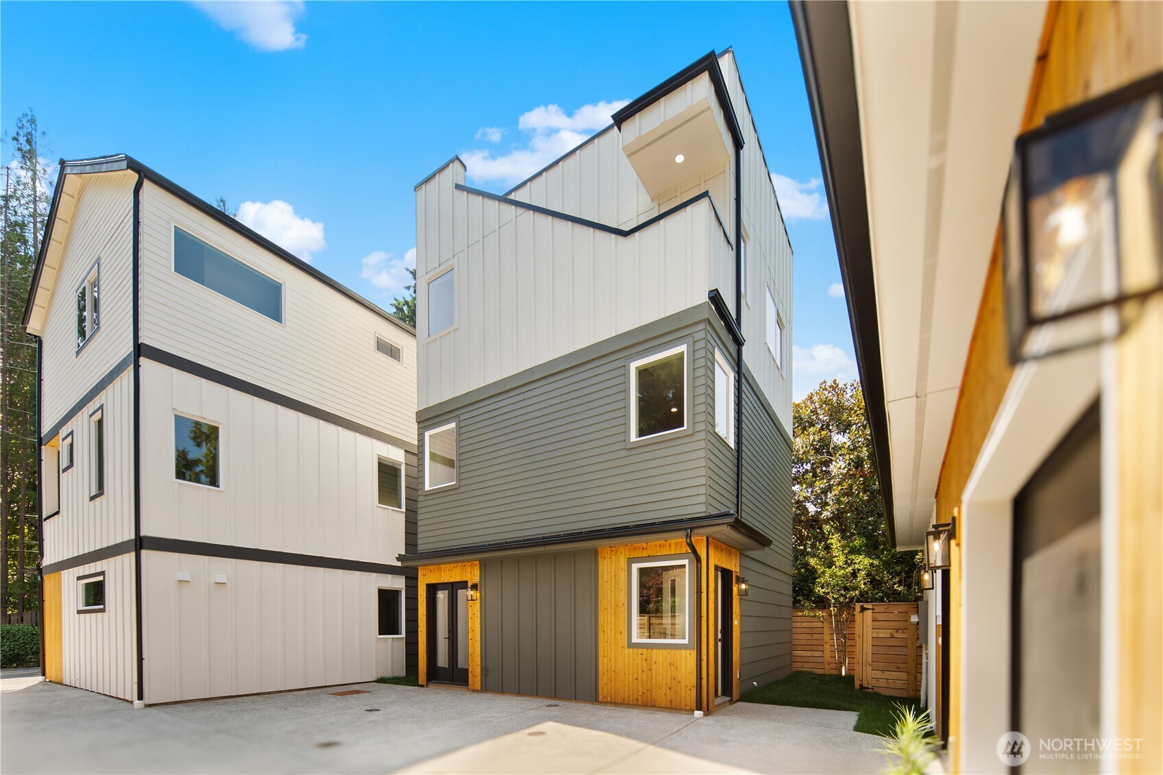 2652 B 95th Street