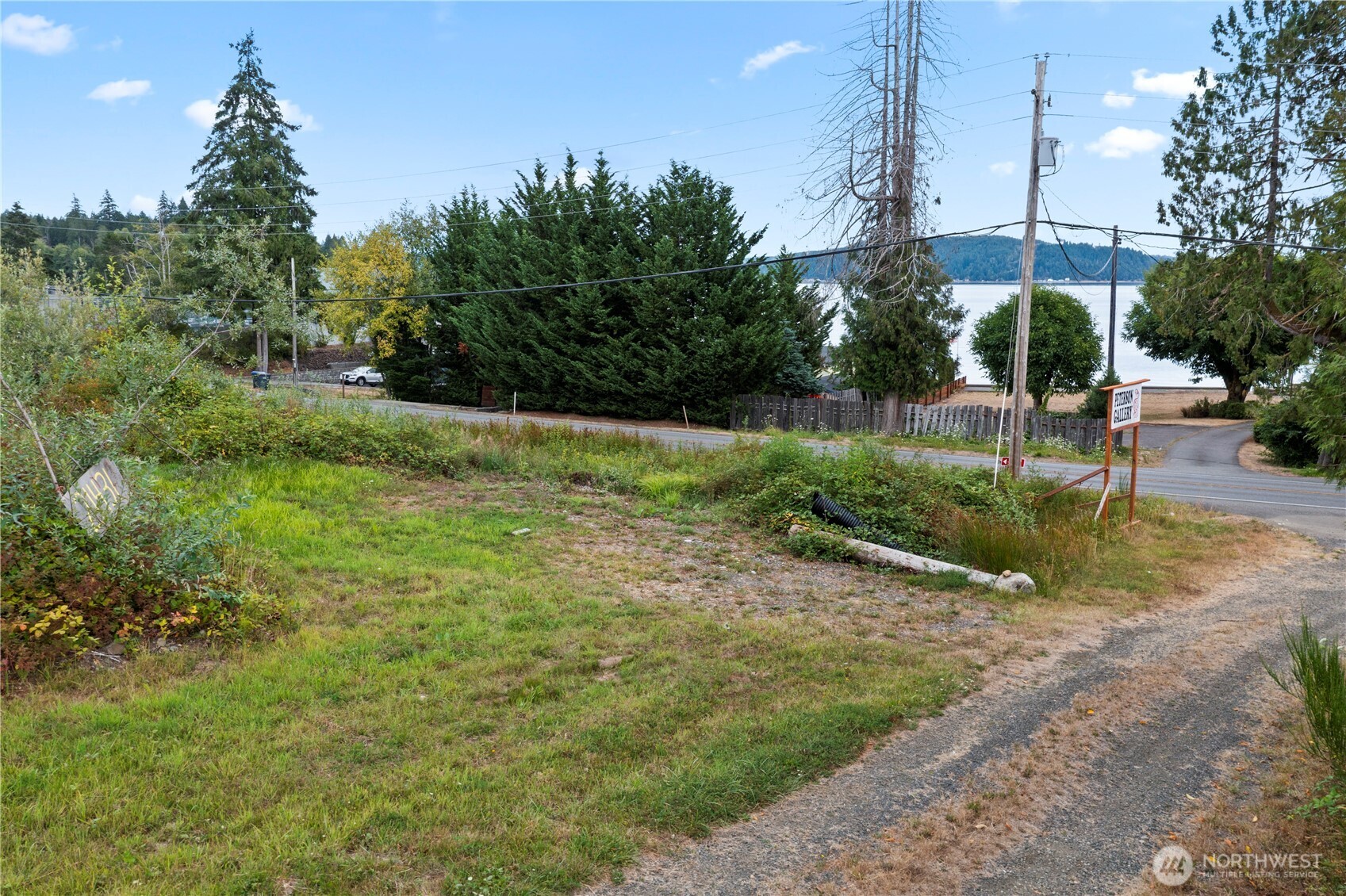 21431 US Hwy 101