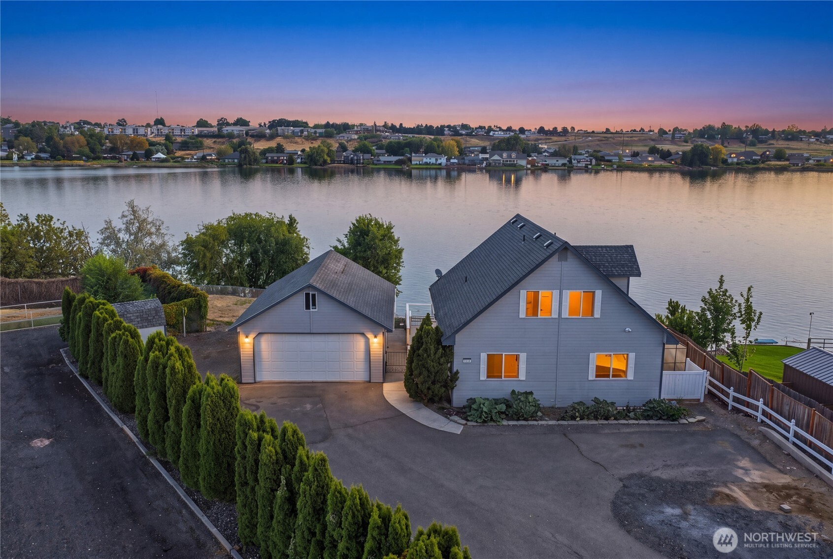 1317 Lakeside Drive