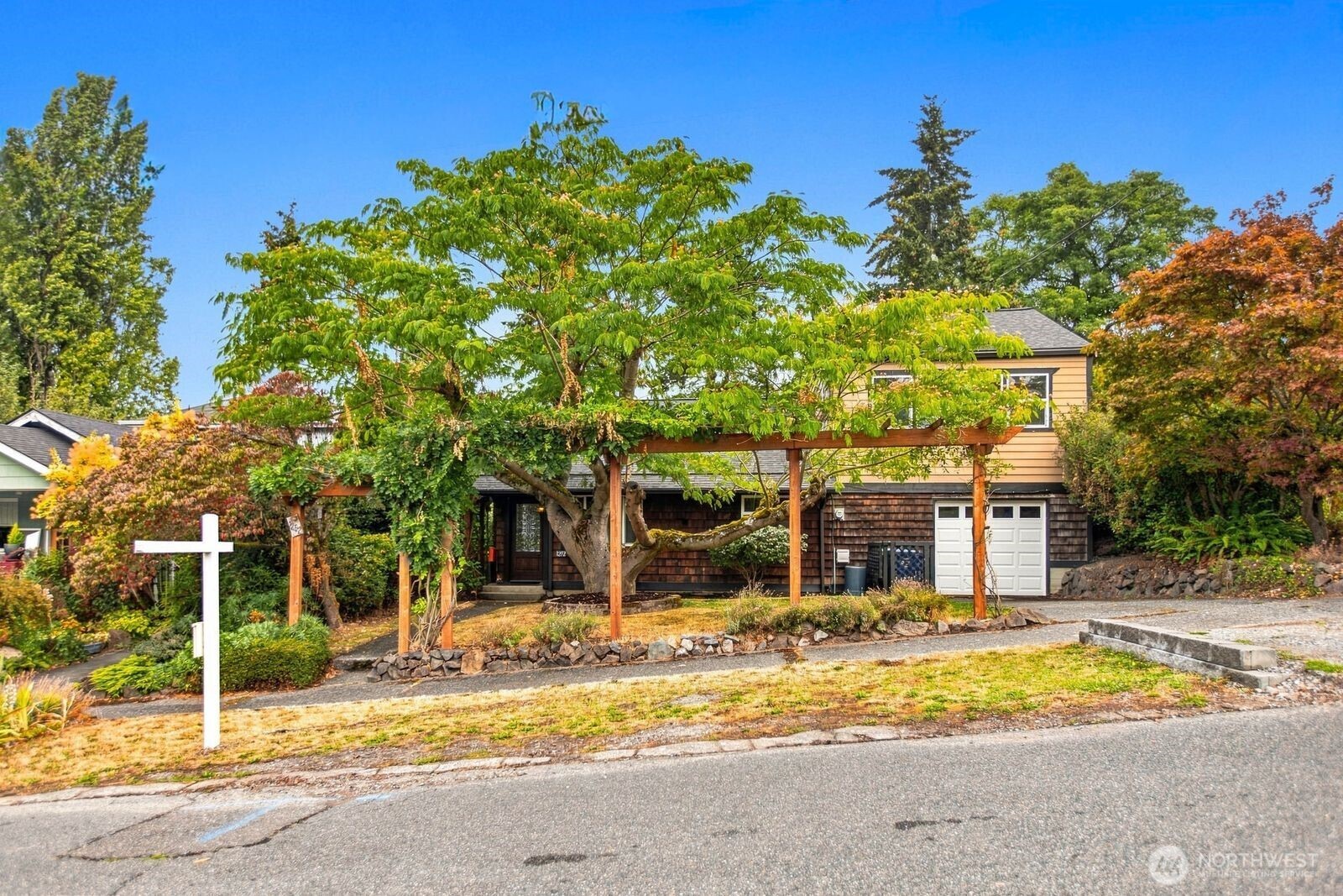 1252 Othello Street
