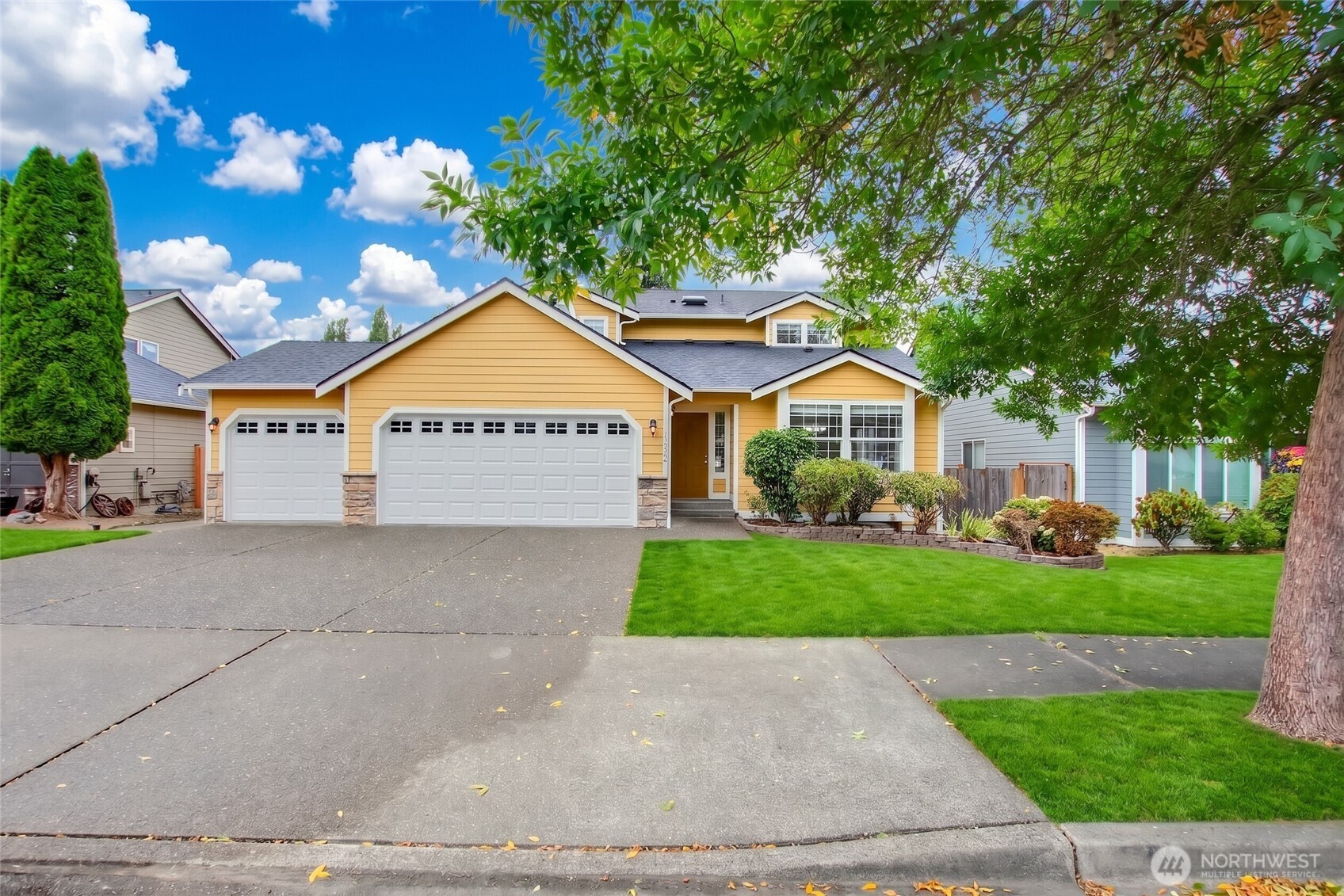 1952 SW 352nd ST