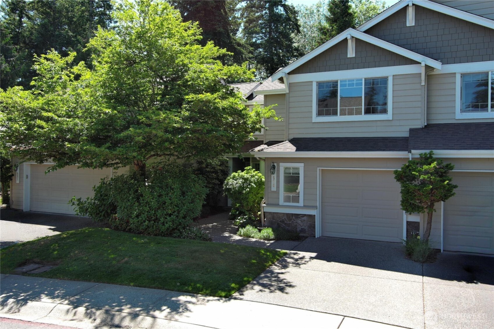 575 Elma Avenue
