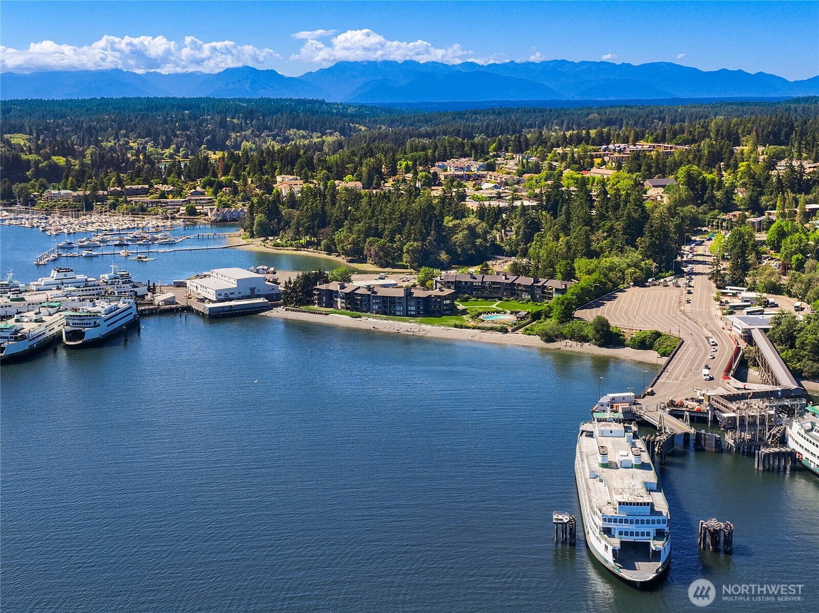 428 Harborview Drive #114