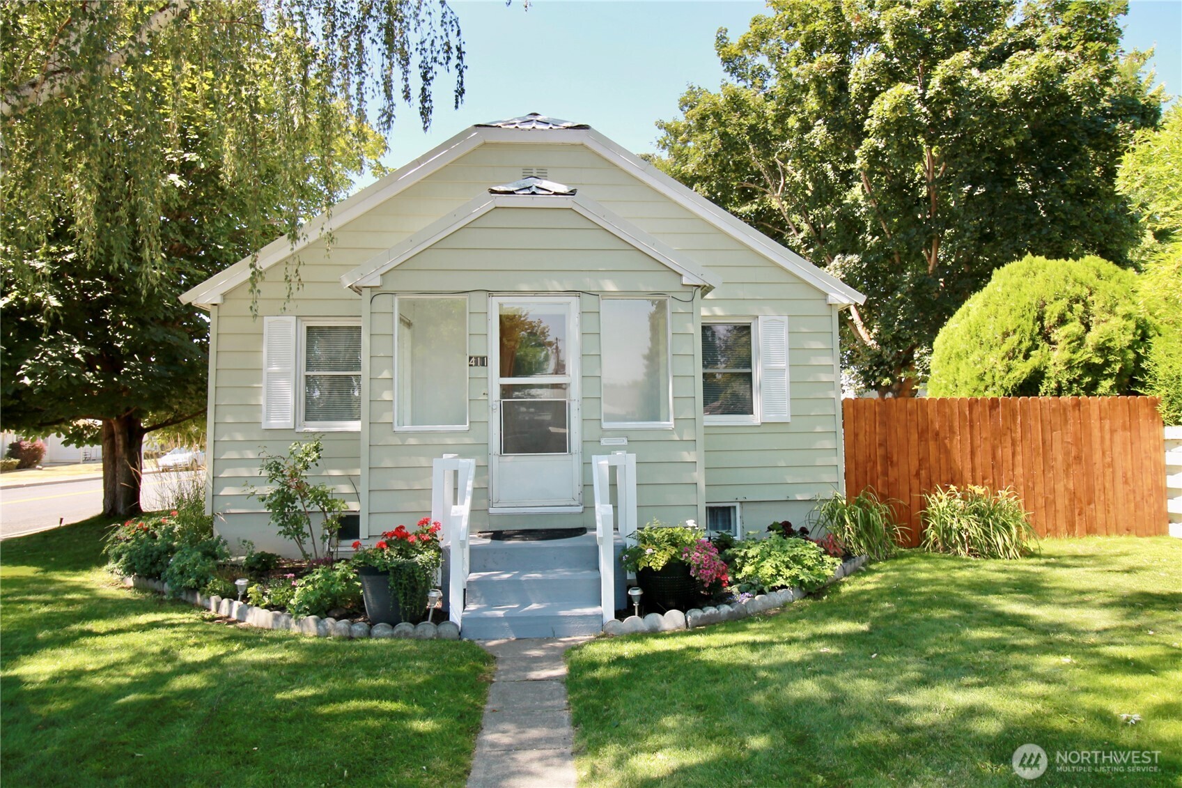 411 Sprague Street