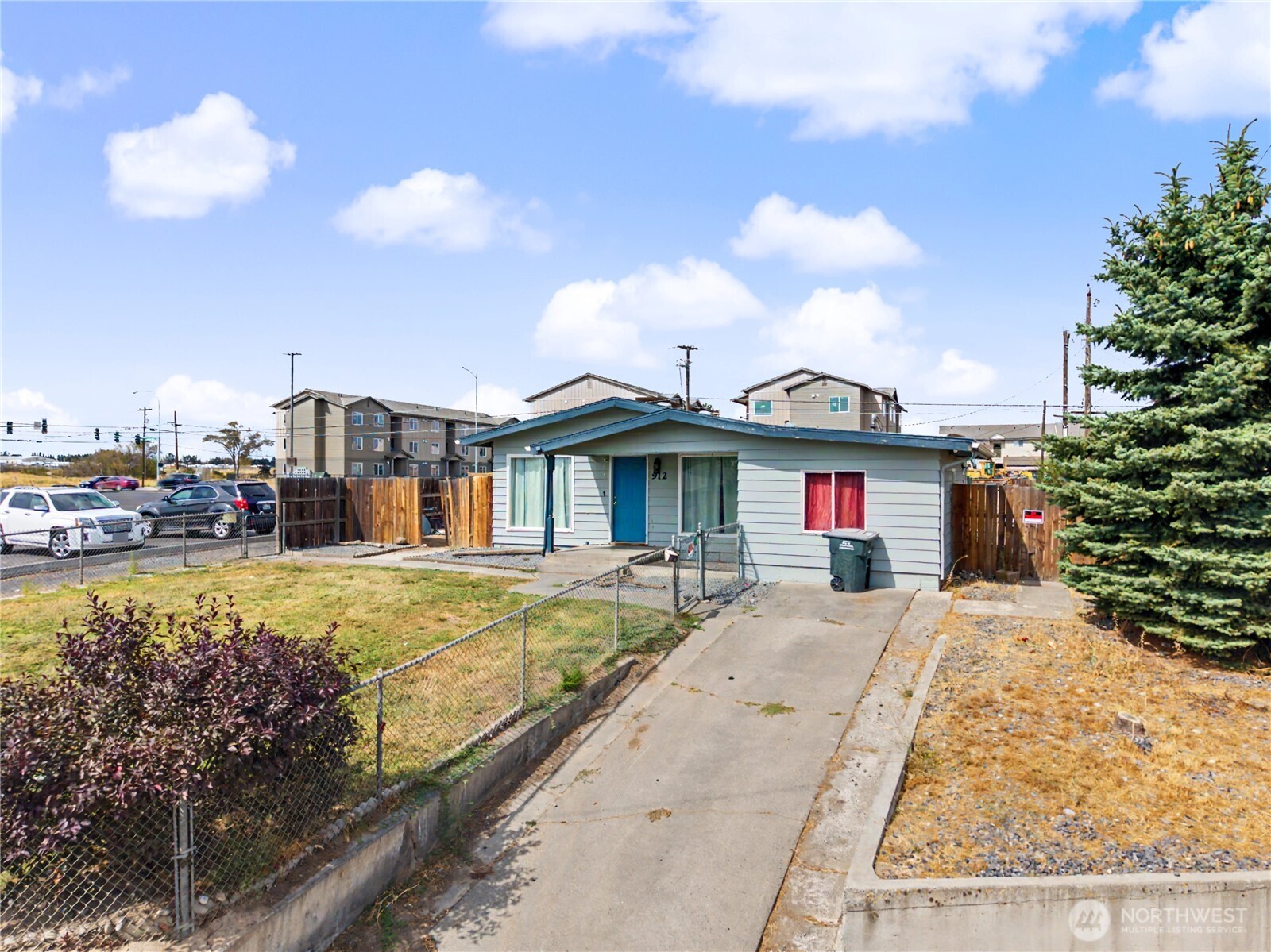 912 Loop Drive