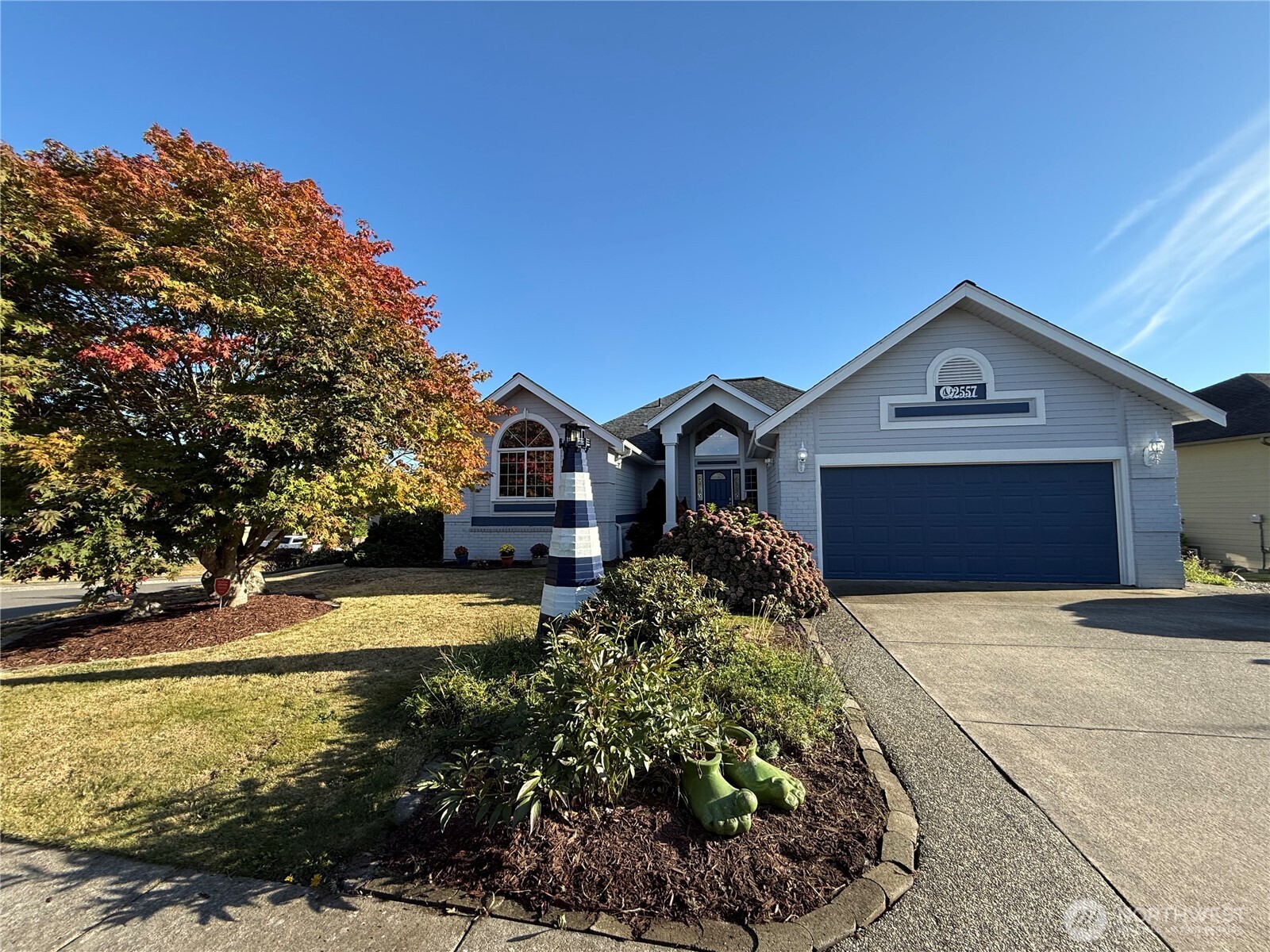 2557 Lakeridge Drive