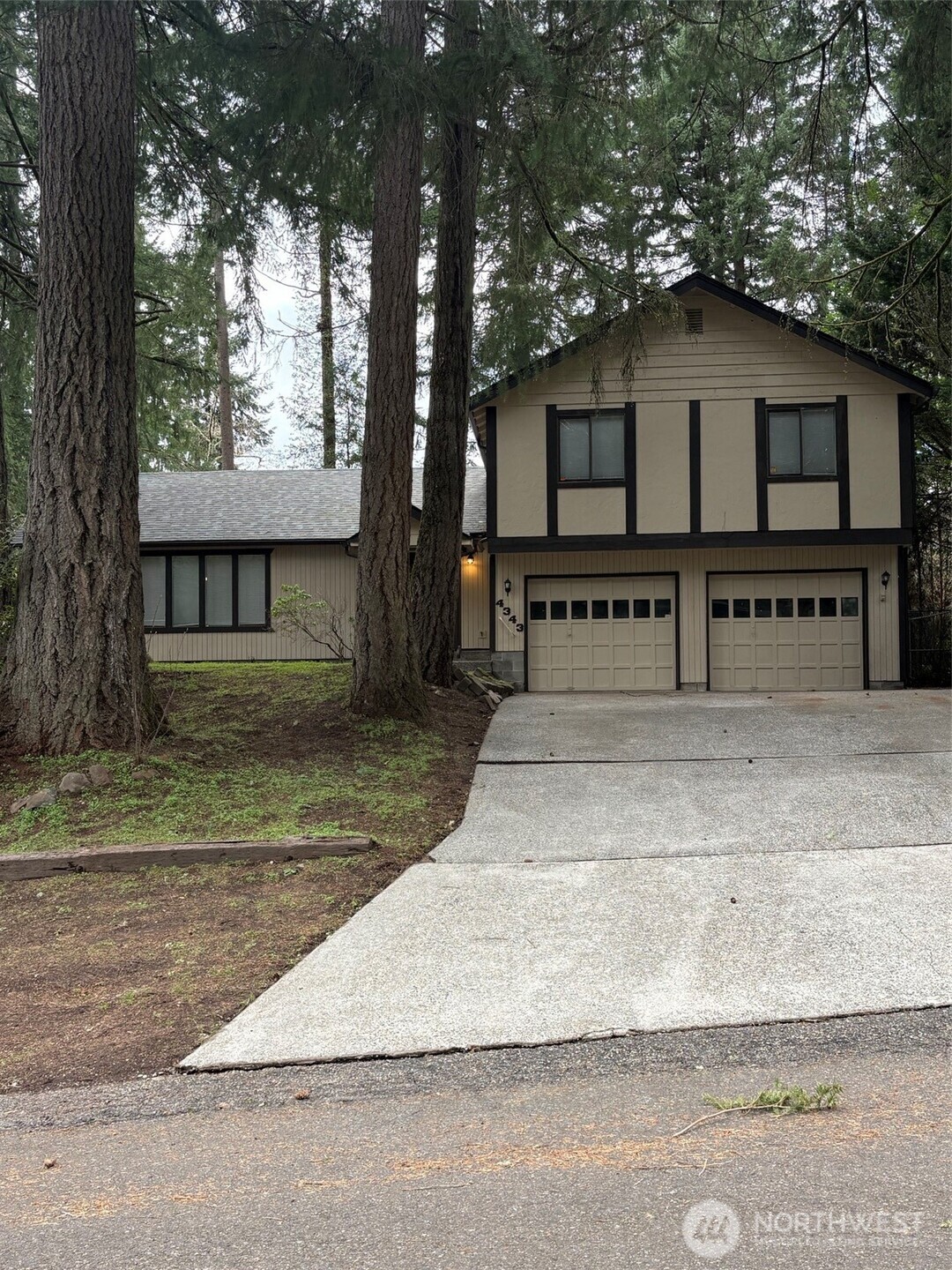 4343 Highline Drive