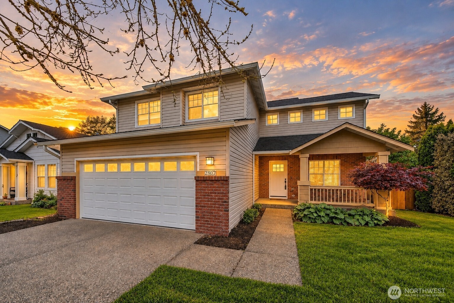 2807 V Court