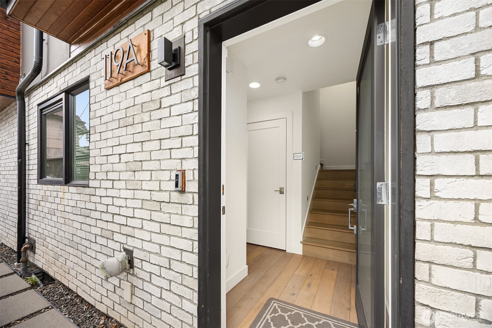 119 A 18th Avenue