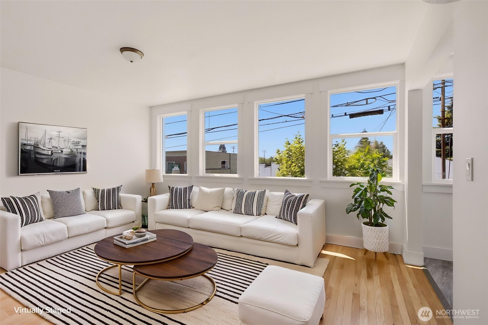 5435 M Street #201
