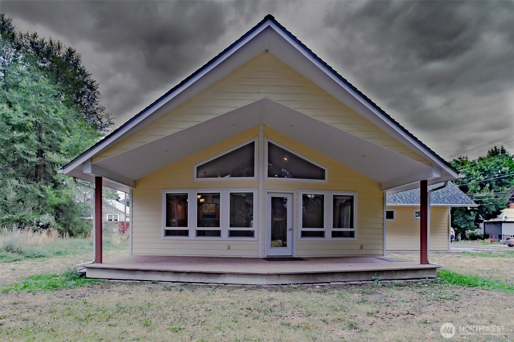 216 3rd Street