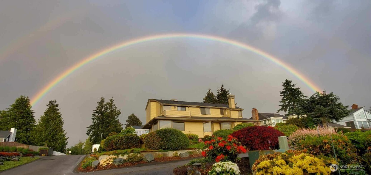 61 Leschi Drive