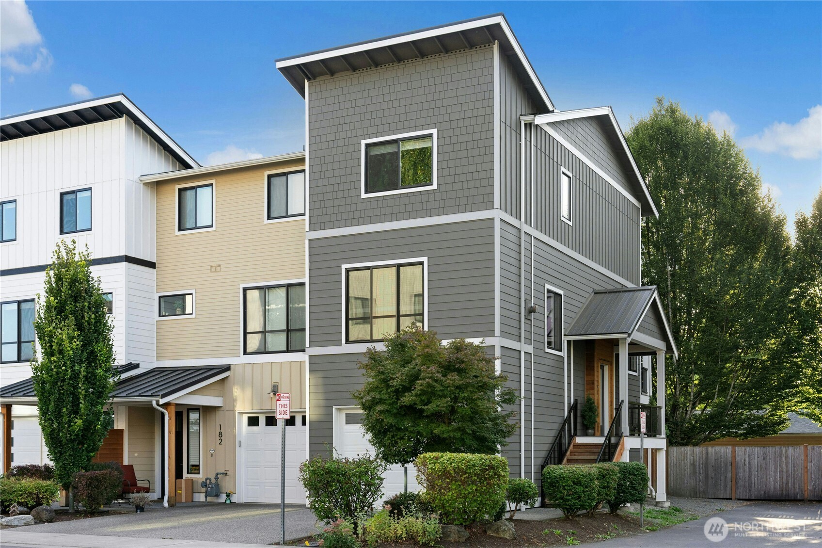 196 Countryman DR