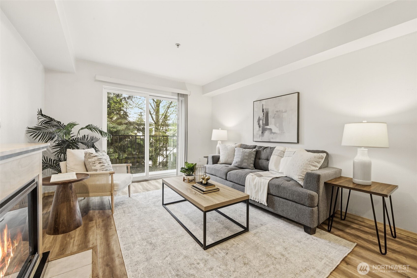 9057 Greenwood Avenue #102