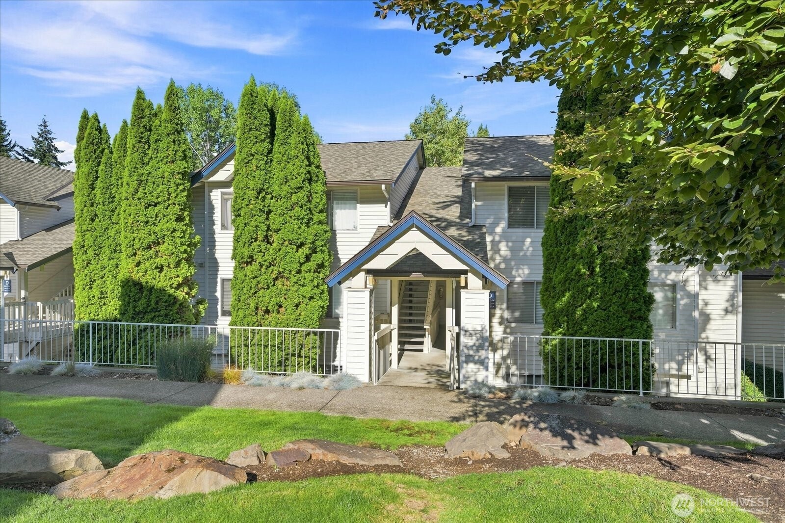 5000 Lake Washington Boulevard #D304