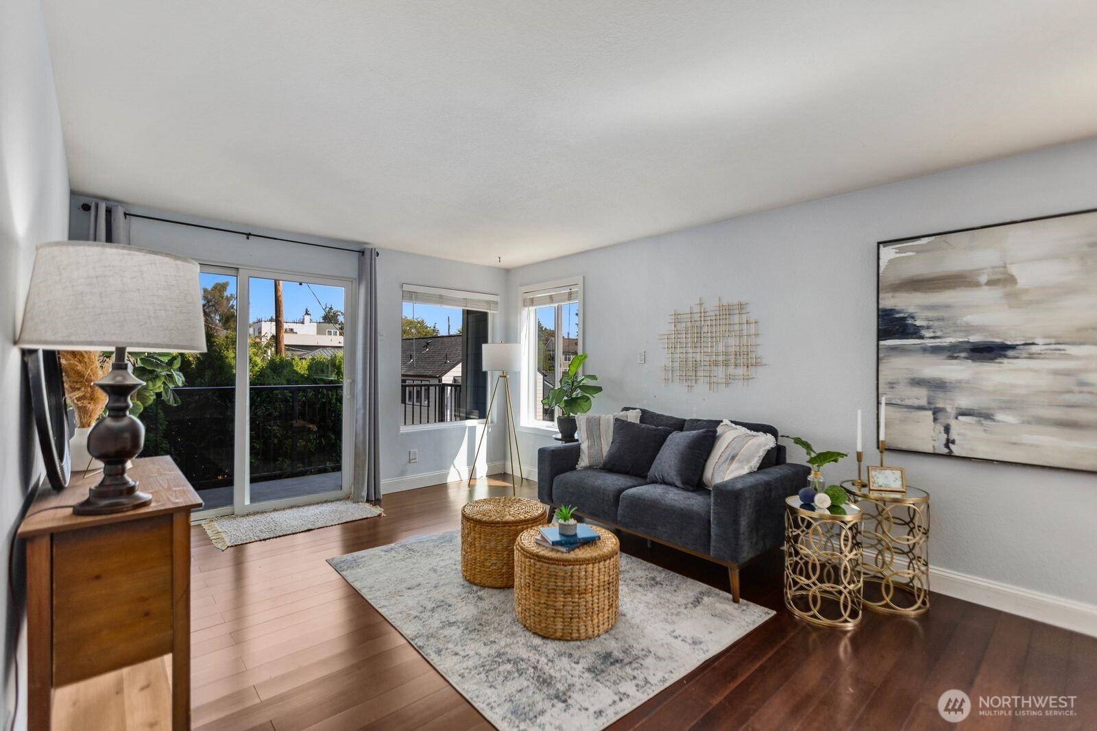 10110 Greenwood Ave #204