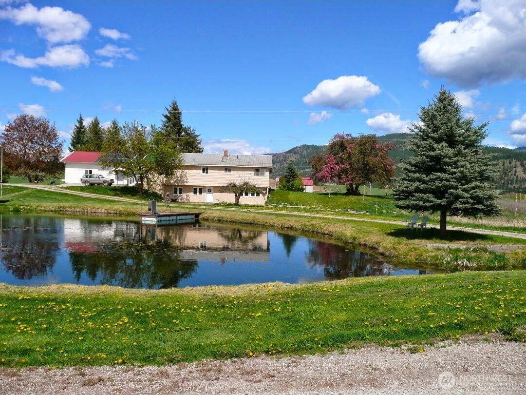 1723 Blue Creek Road