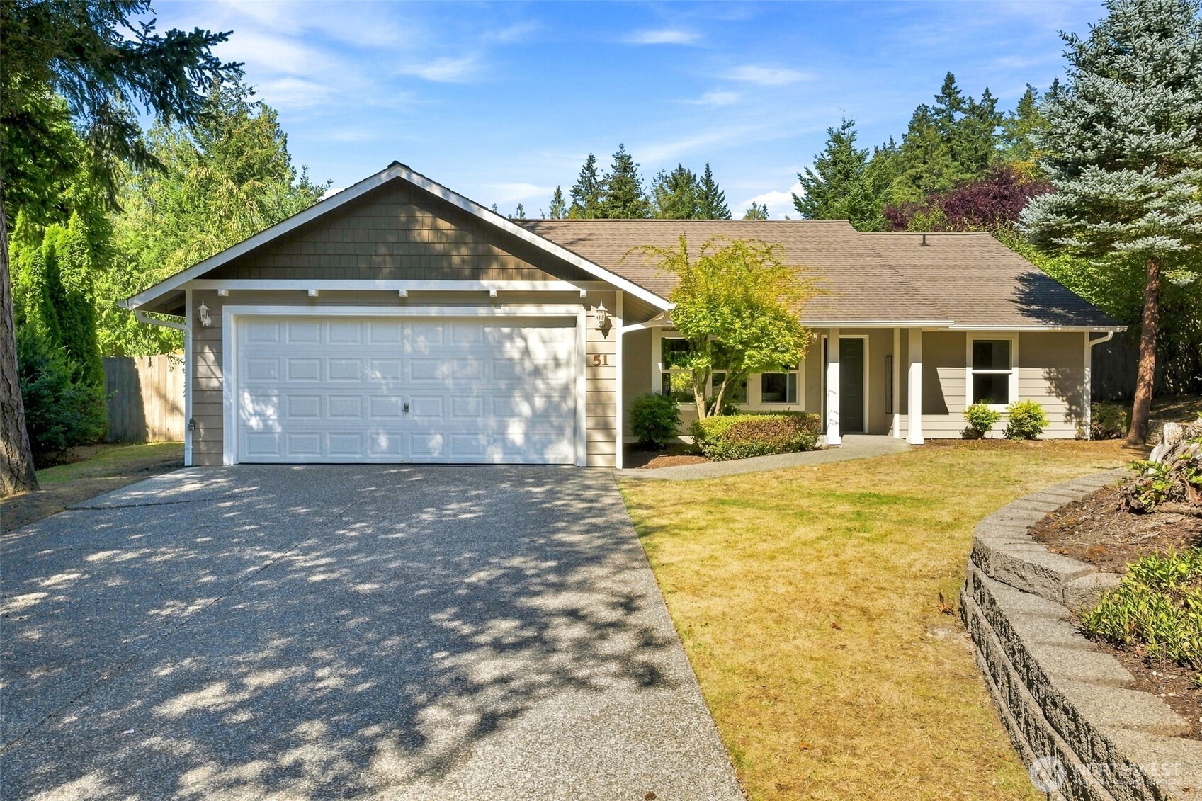 51 North Bay Place