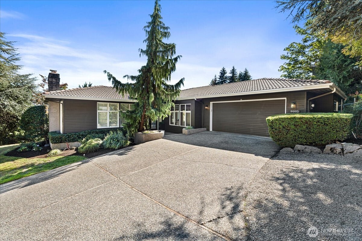 9095 79th Street