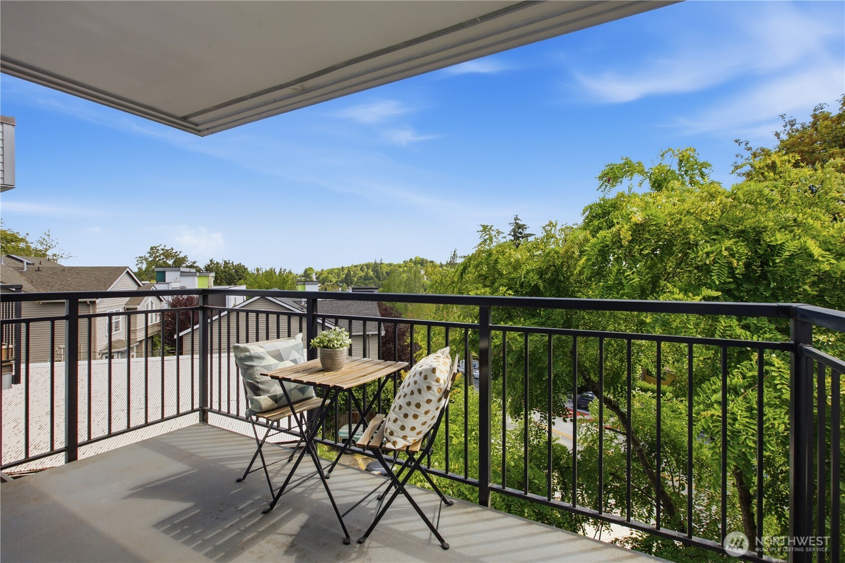 2512 Madison Street #303