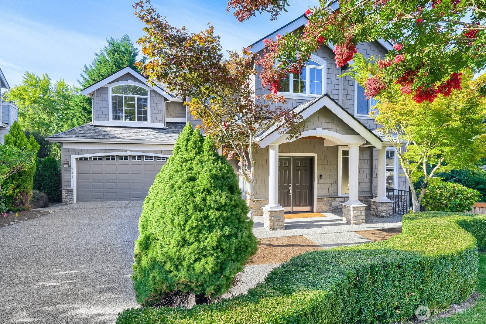 5537 163rd Court