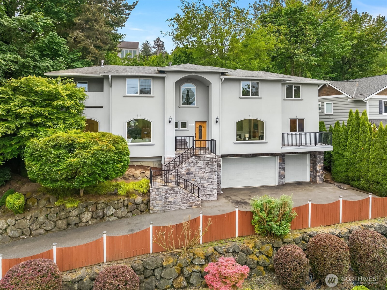 9021 Sand Point Way