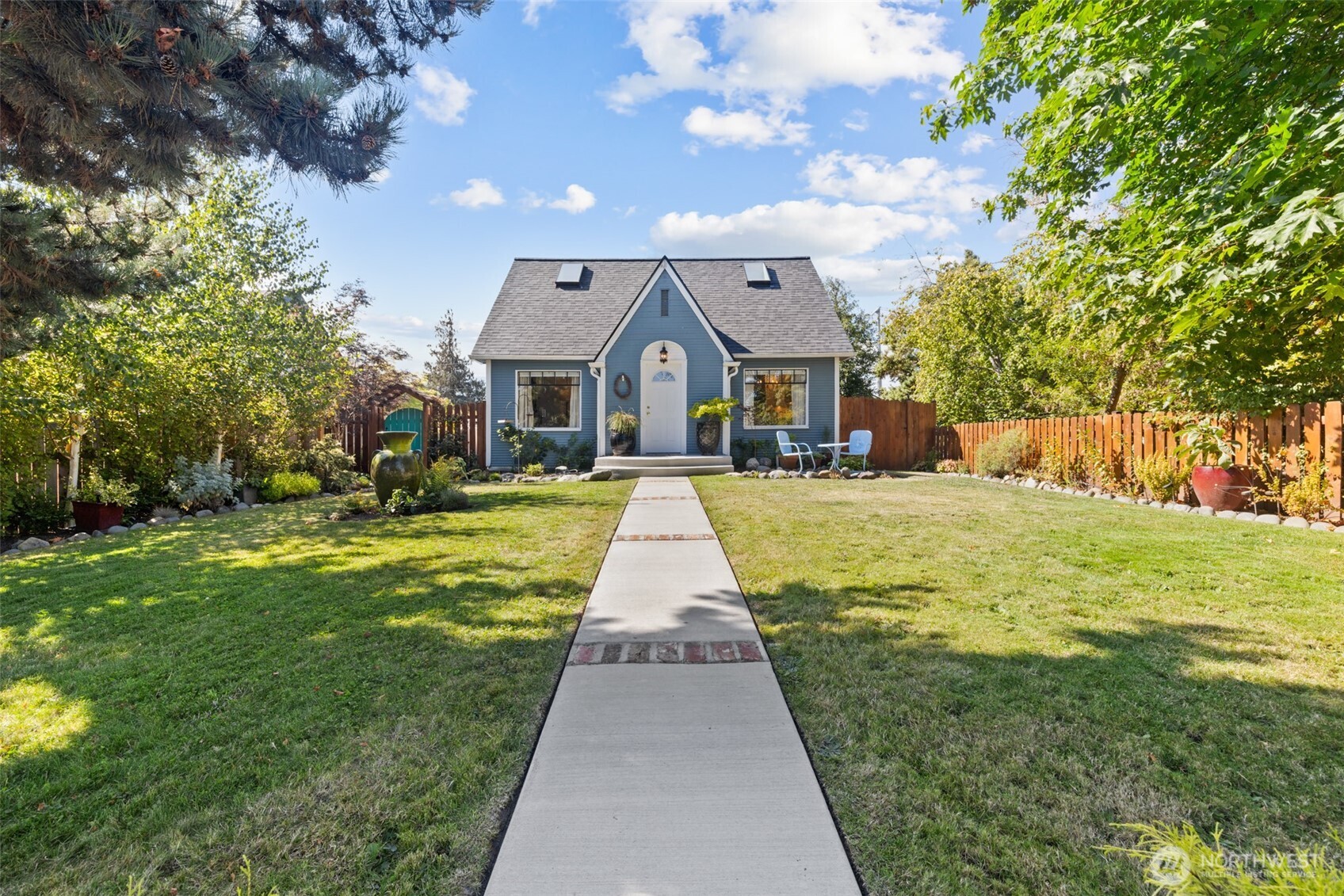 1214 Columbia Street