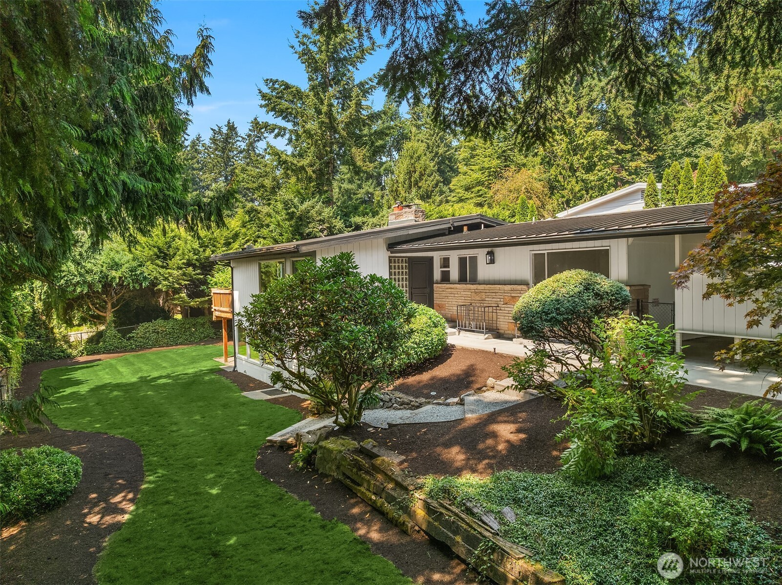 11215 Champagne Point Road